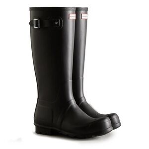 Hunter men’s original tall rain boots in black